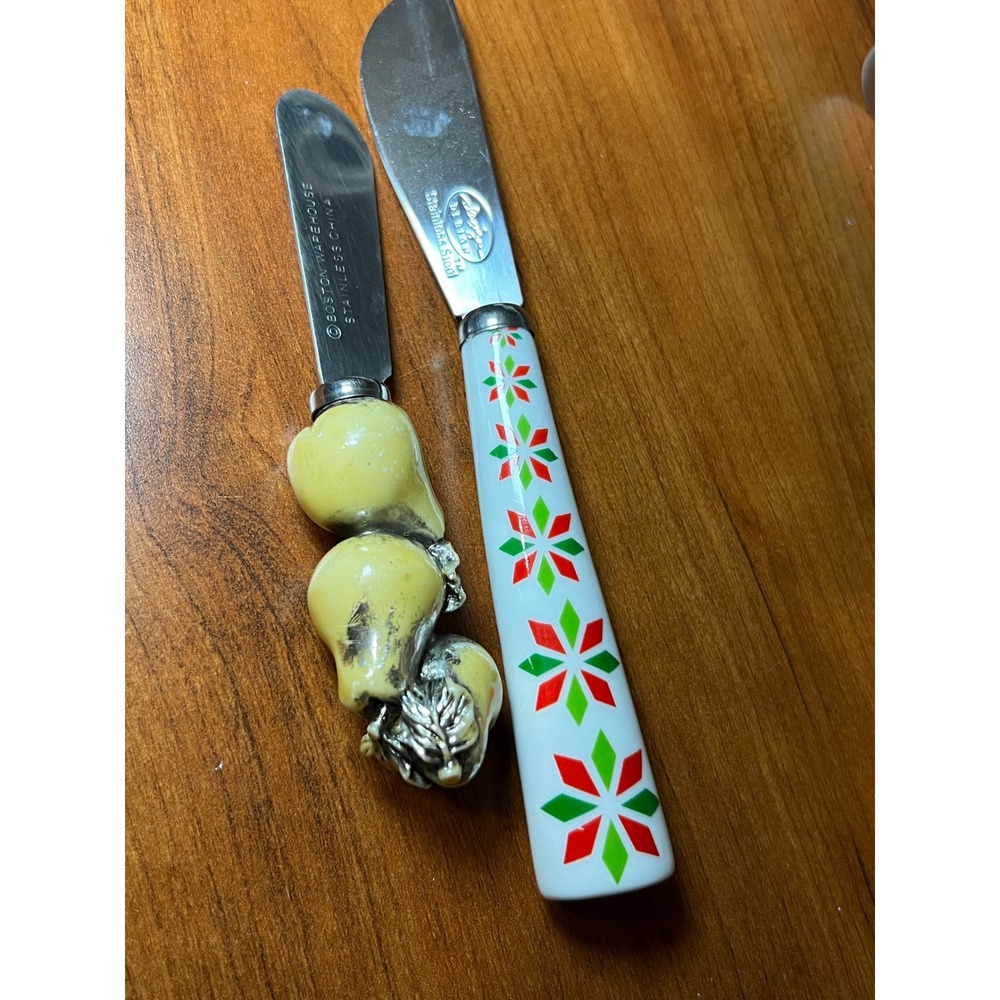 Cheese Spreaders Lot of 2 Boston Warehouse Pears Christmas Holiday Stainless